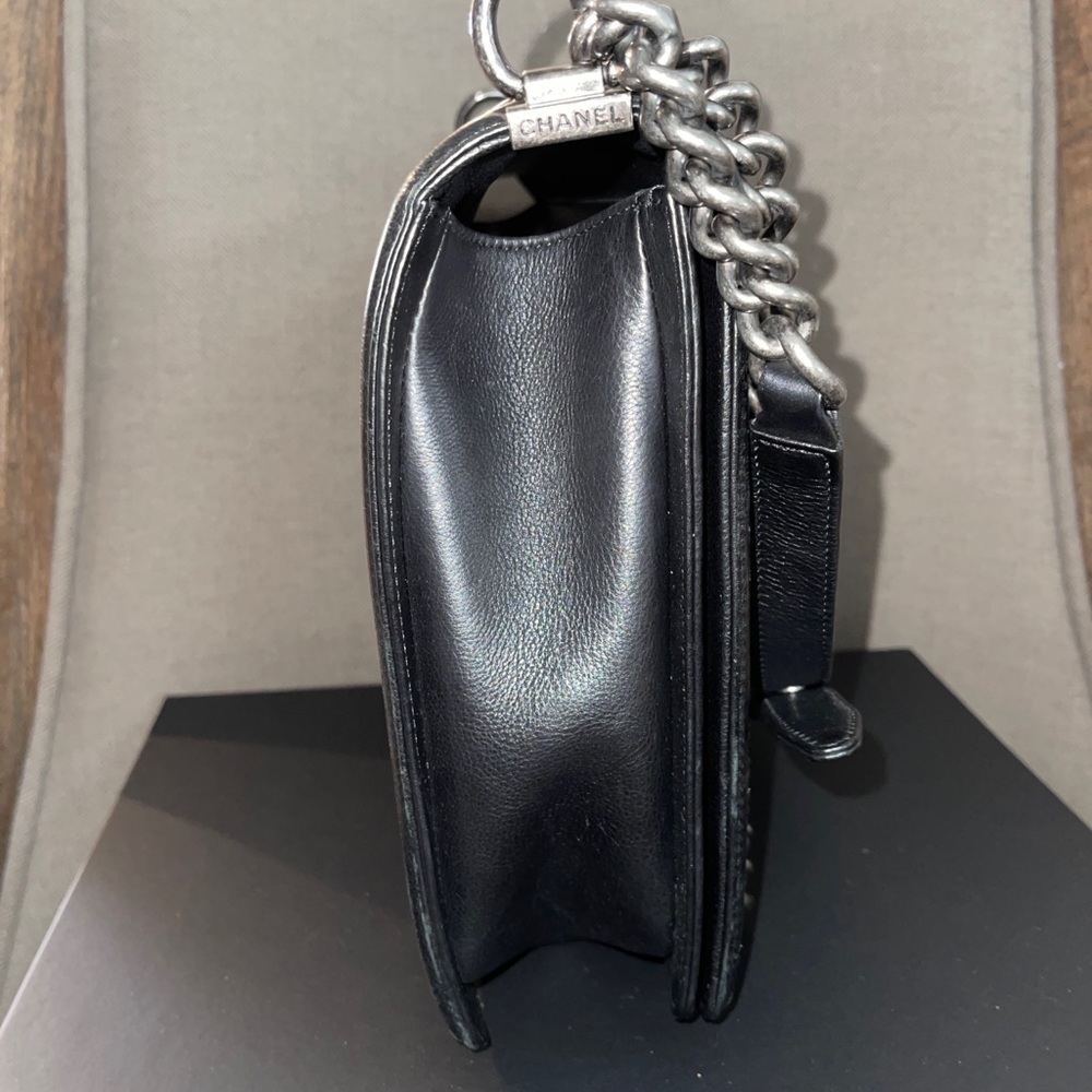 Chanel Boy - Picture 2 of 6